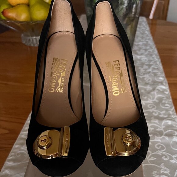 Salvatore Ferragamo Shoes - Ferragamo dress pumps for the elegant woman